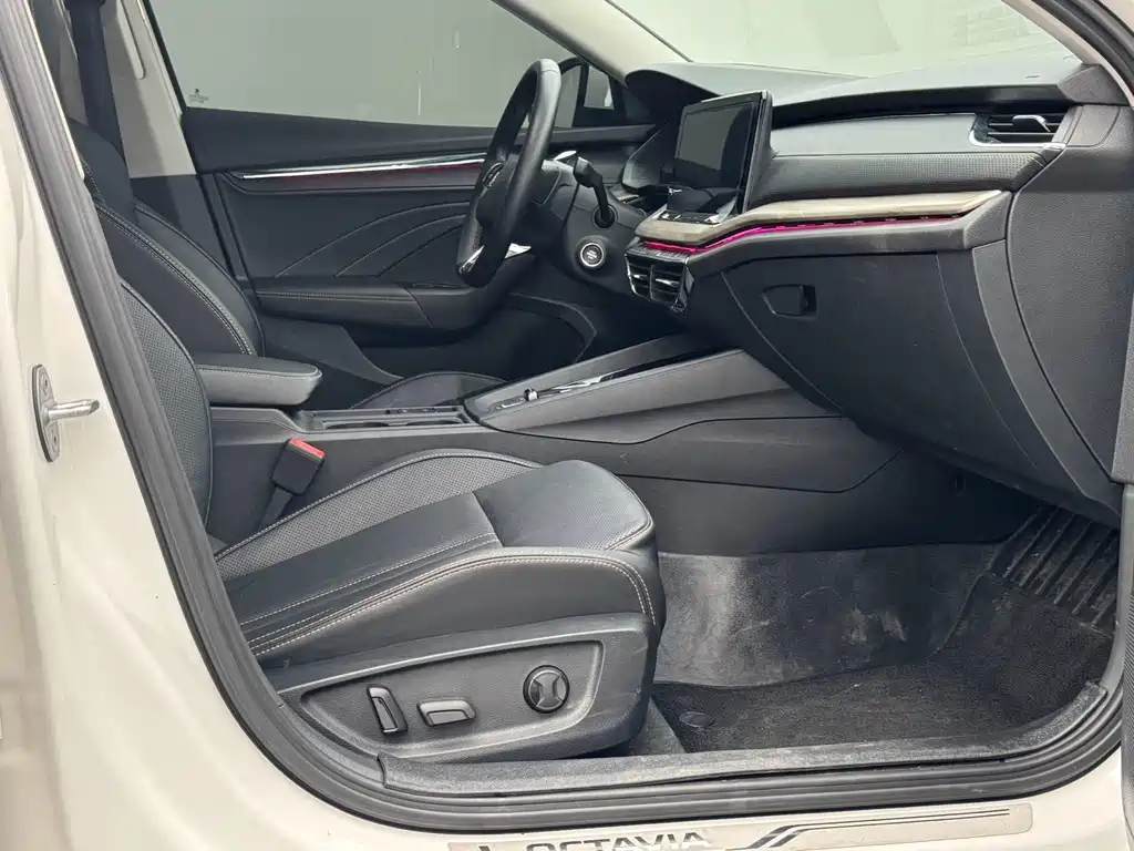 Skoda Octavia — миниатюра 12