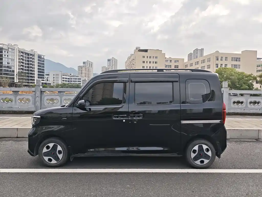 Wuling Sunshine EV 2025 305km