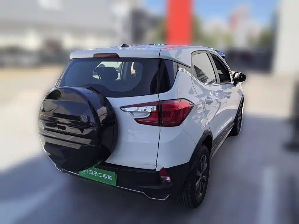 BYD Yuan EV — миниатюра 6