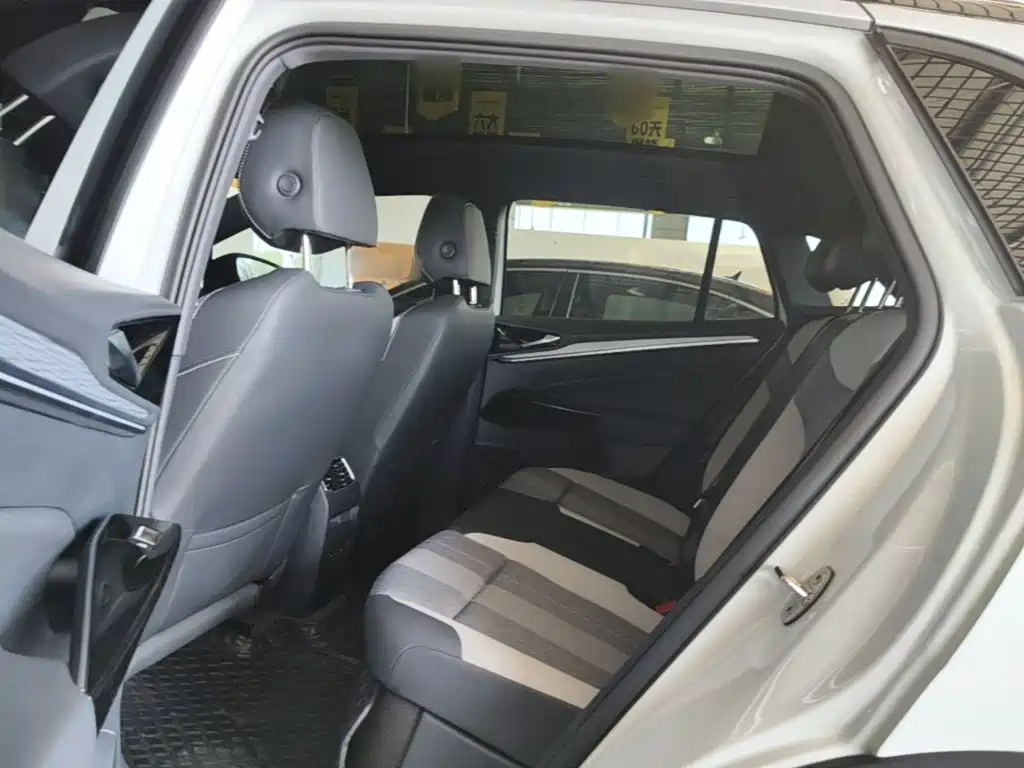 Volkswagen ID.4 Crozz — миниатюра 17