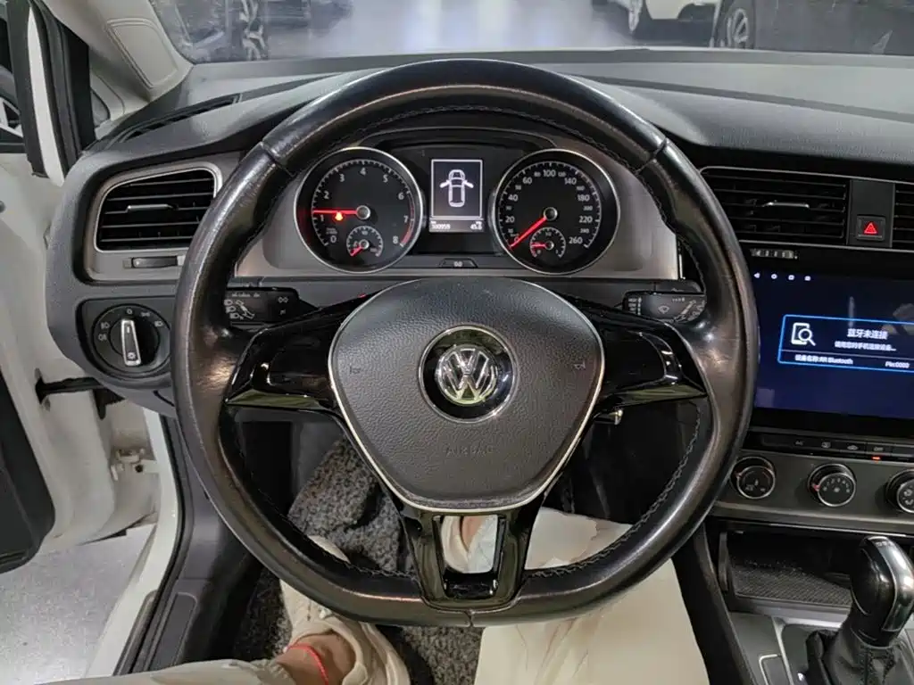 Volkswagen Golf — миниатюра 11