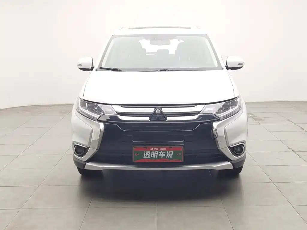 Mitsubishi Outlander — миниатюра 3
