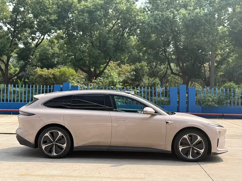 NIO ET5T — миниатюра 12