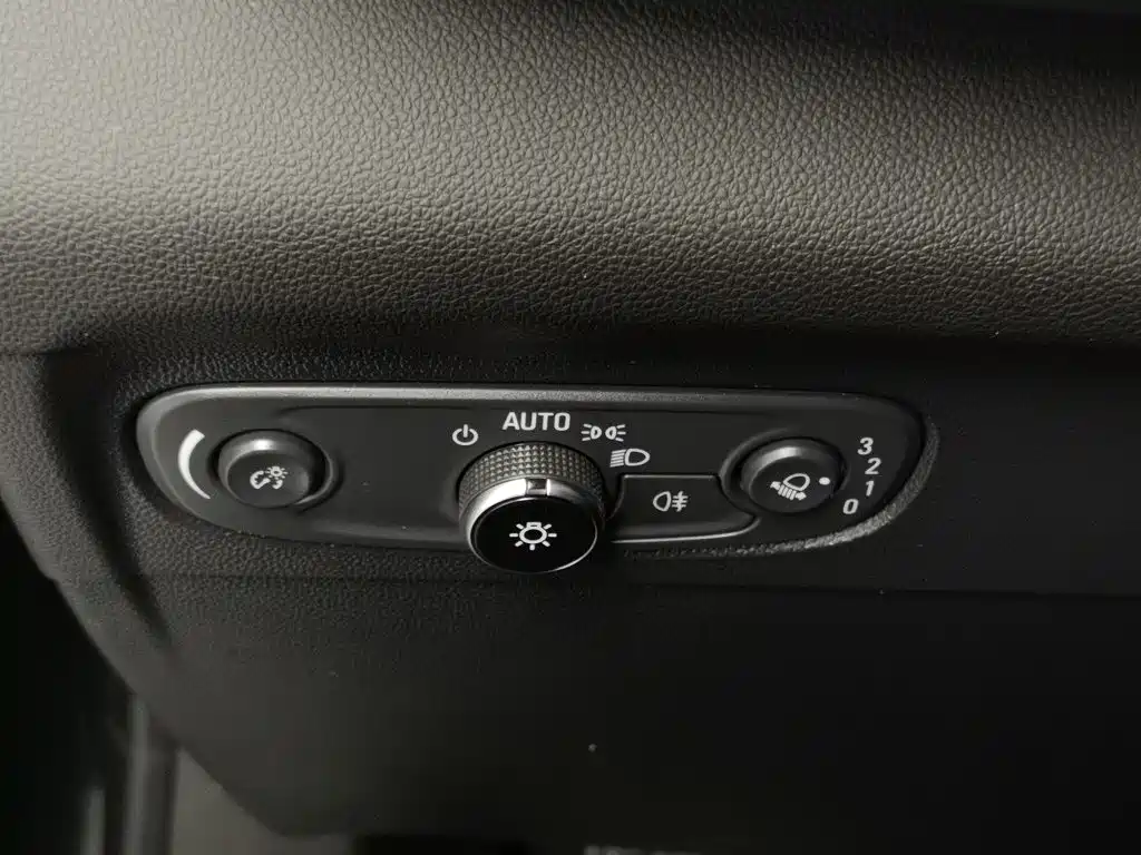 Buick Envision S — миниатюра 21