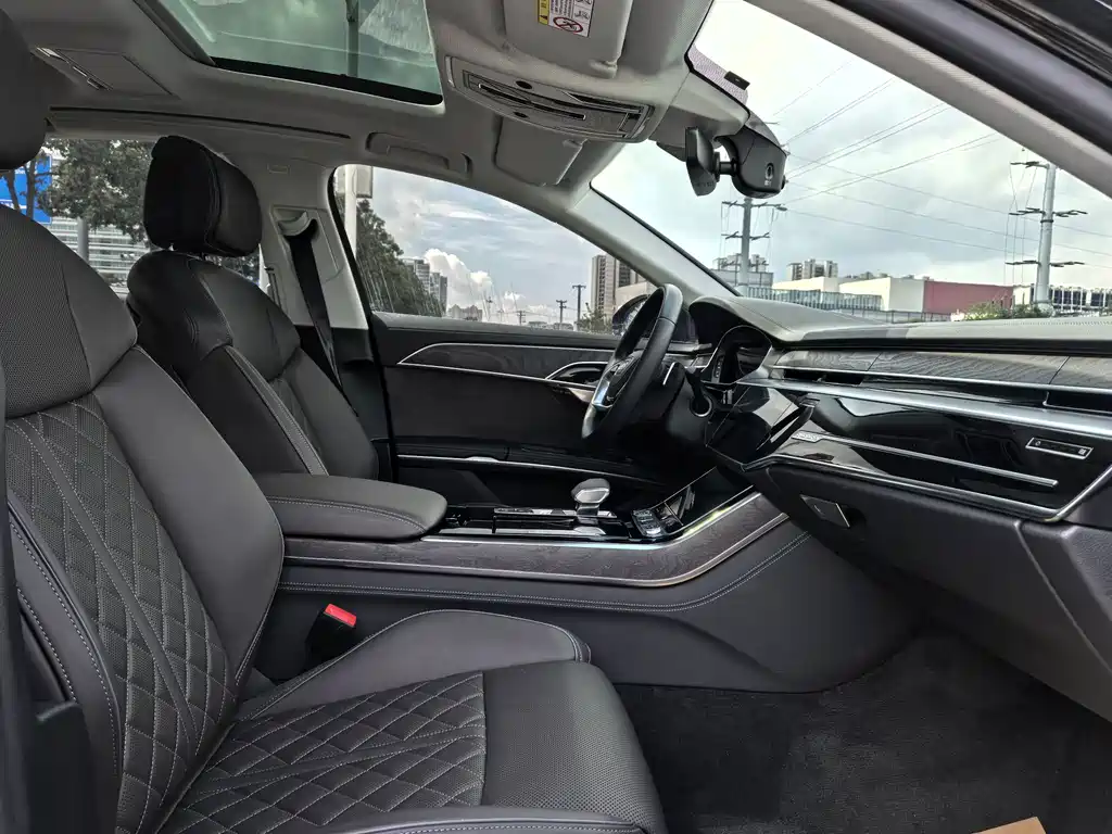 Audi A8 — миниатюра 12