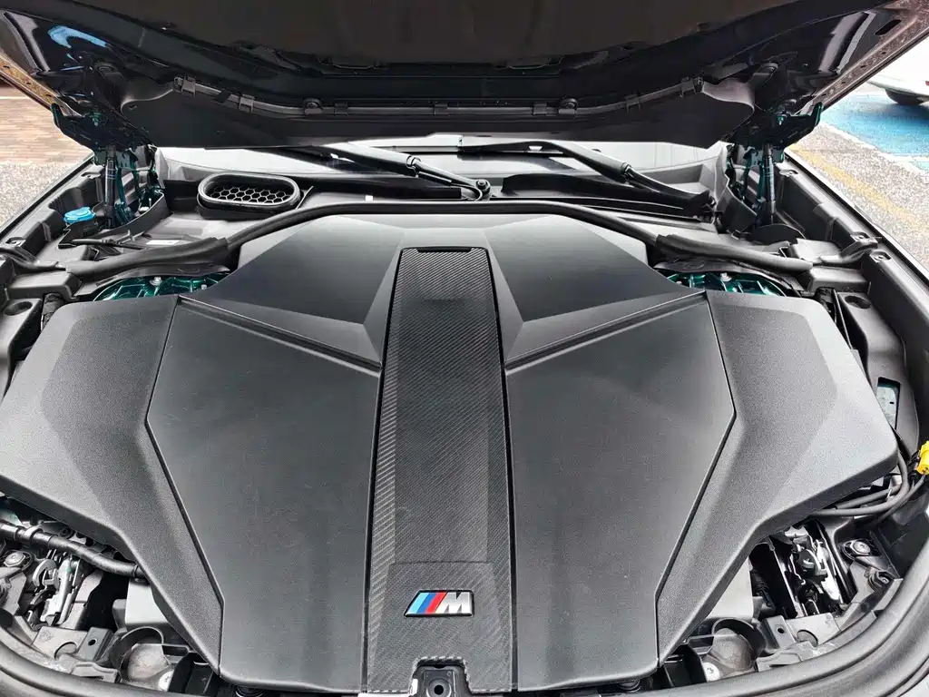 BMW i7 M70L — миниатюра 17