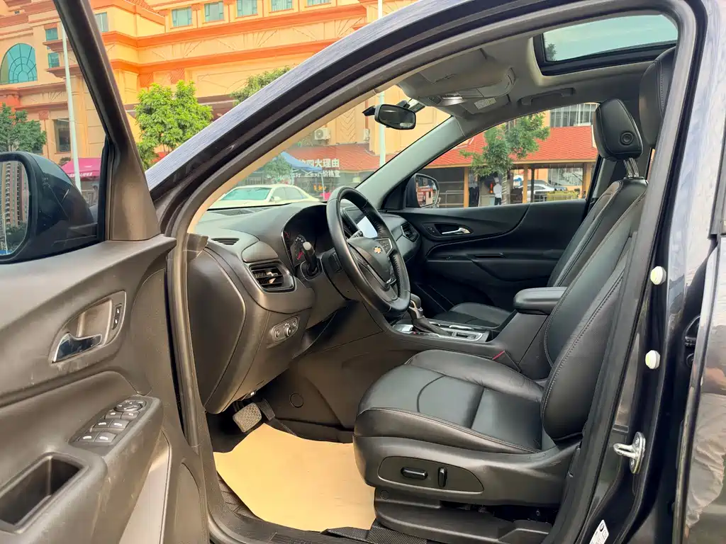 Chevrolet Equinox — миниатюра 11