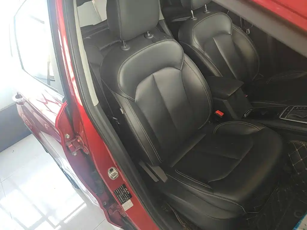 Roewe RX3 — миниатюра 25