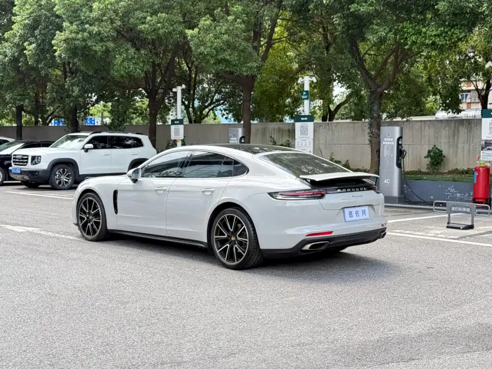 Porsche Panamera — миниатюра 25