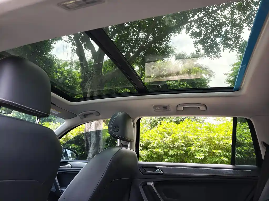 Volkswagen Tiguan L — миниатюра 14