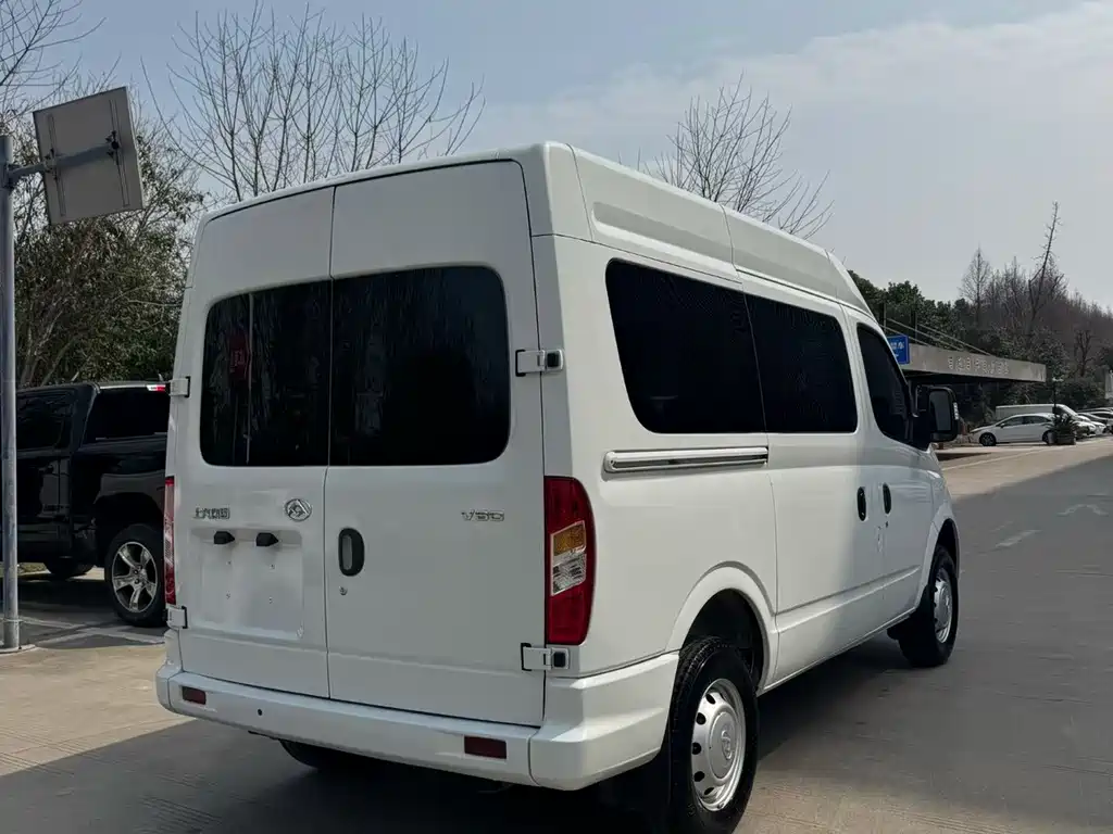 MAXUS V80 — миниатюра 4