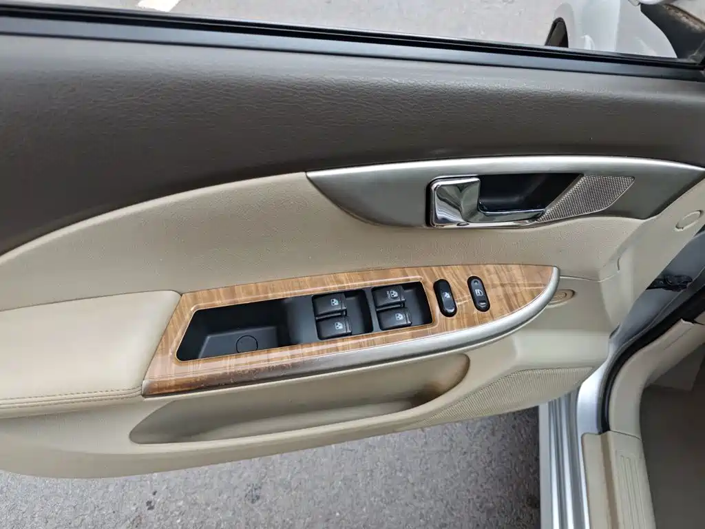 Buick Excelle — миниатюра 12