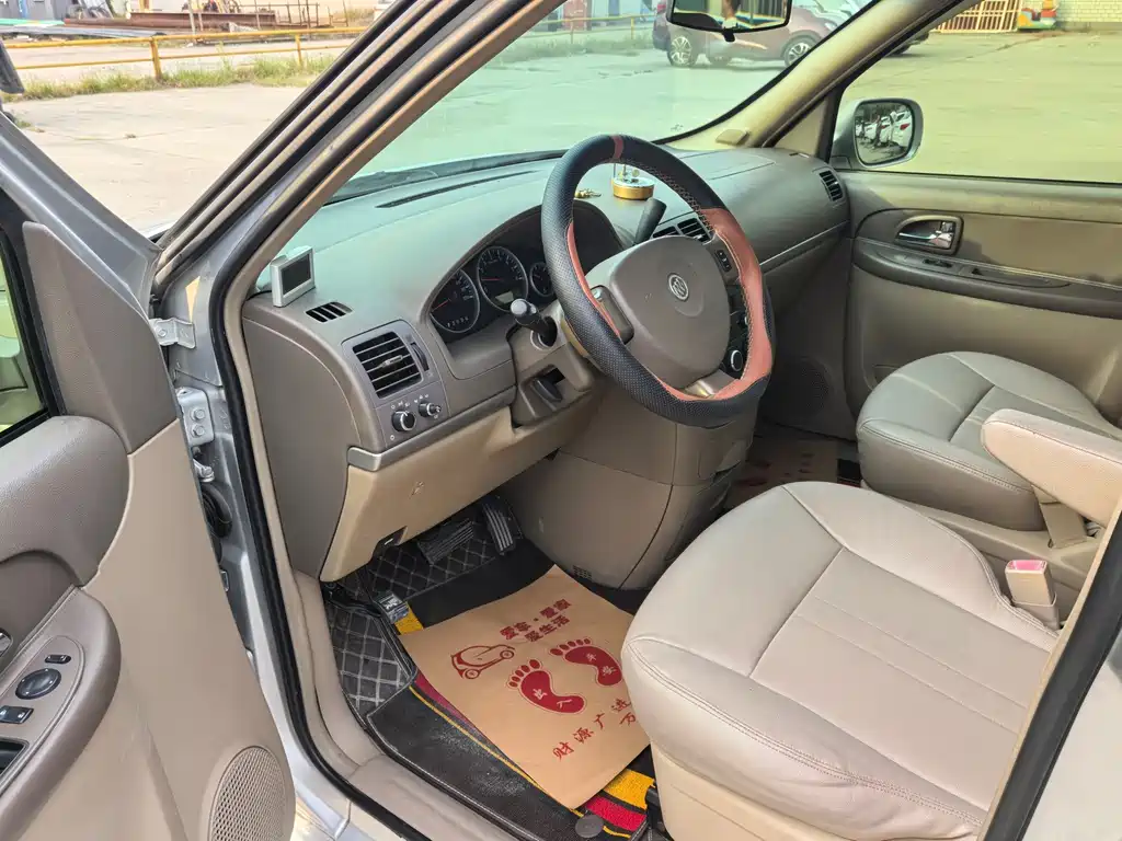 Buick GL8 — миниатюра 9