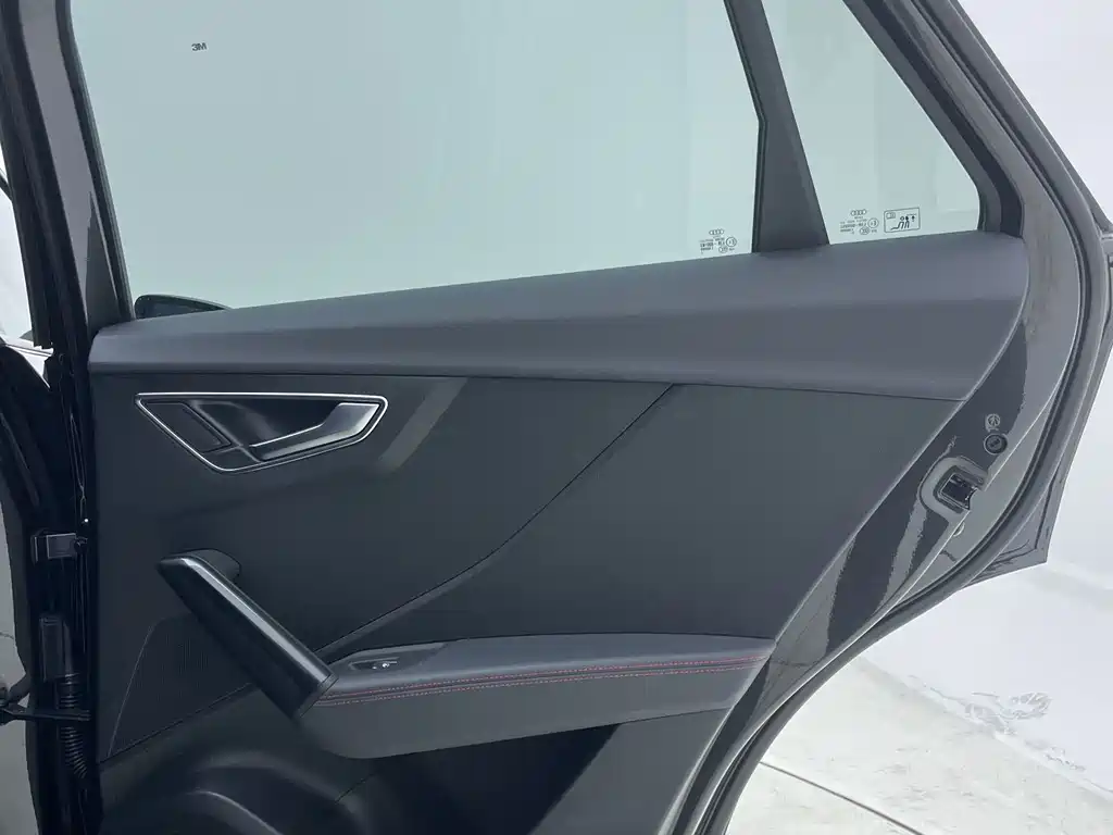 Audi Q2L — миниатюра 20