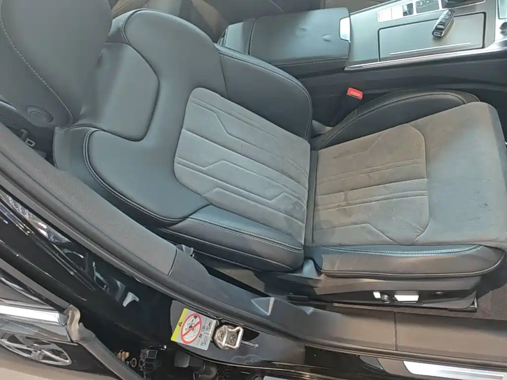 Audi A6L — миниатюра 25