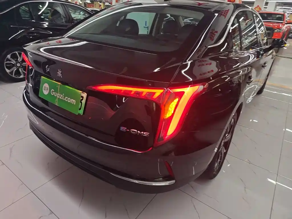 Hongqi Hongqi E-QM5 — миниатюра 8