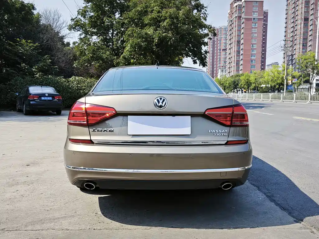 Volkswagen Passat — миниатюра 8