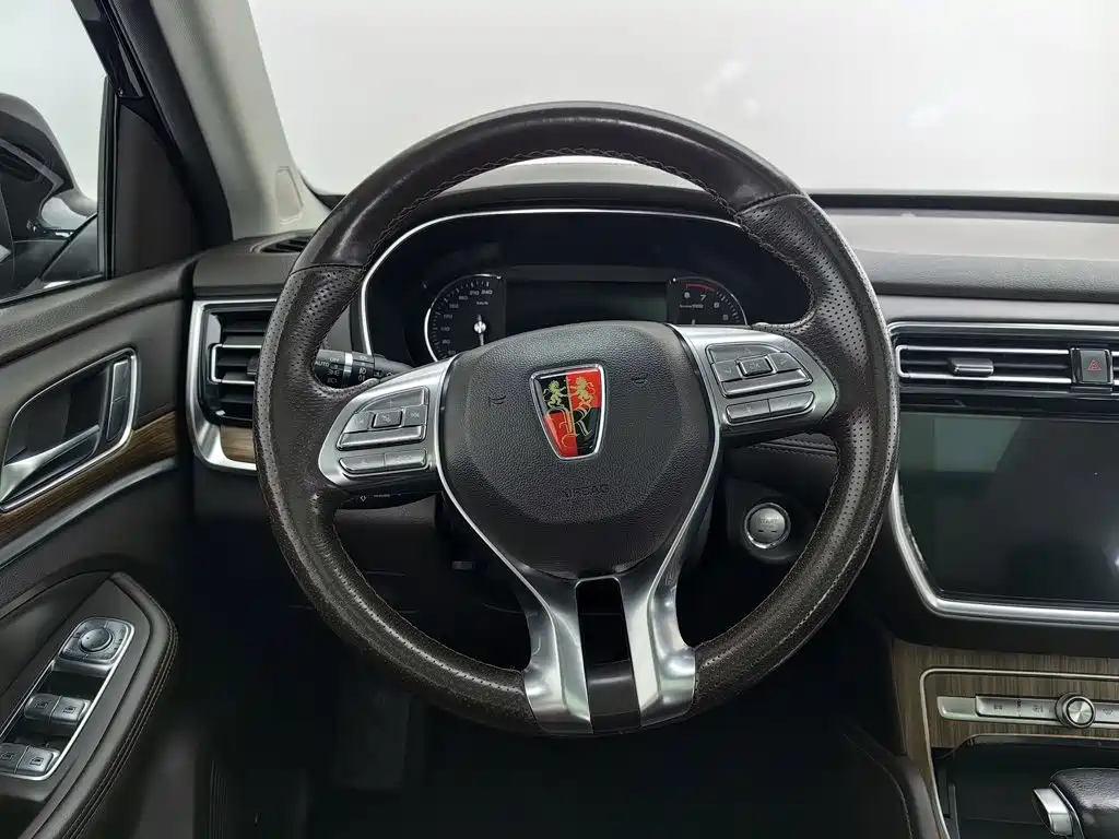 Roewe RX8 — миниатюра 11