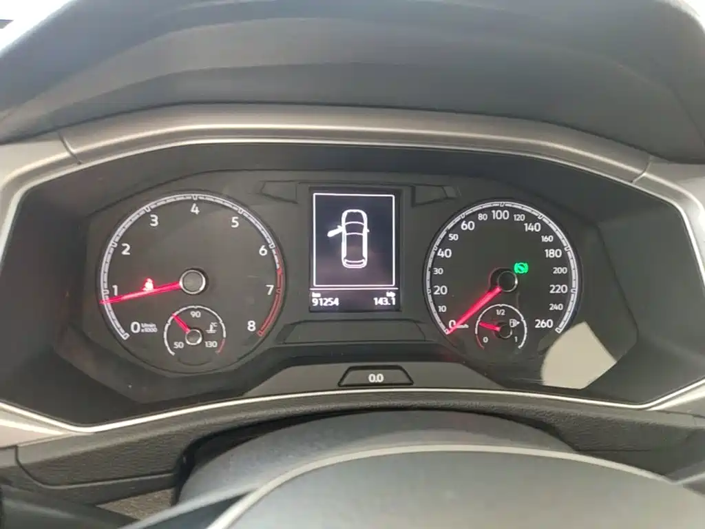 Volkswagen T-Roc — миниатюра 12