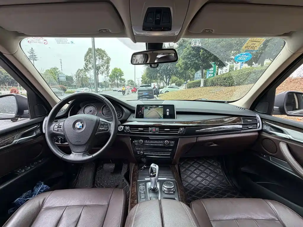 BMW X5 (Import) — миниатюра 13