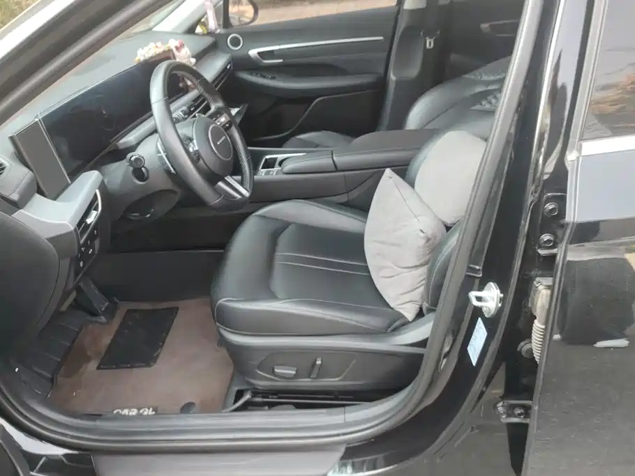 Hyundai Sonata — миниатюра 9