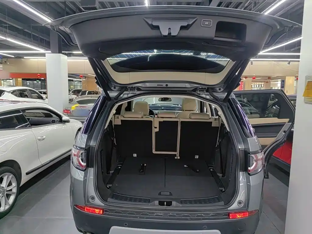 Land Rover Discovery Sport — миниатюра 19