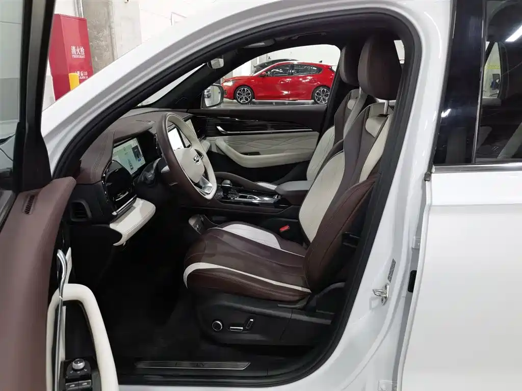 Geely Monjaro L 2021 2.0TD DCT EVO Luxury