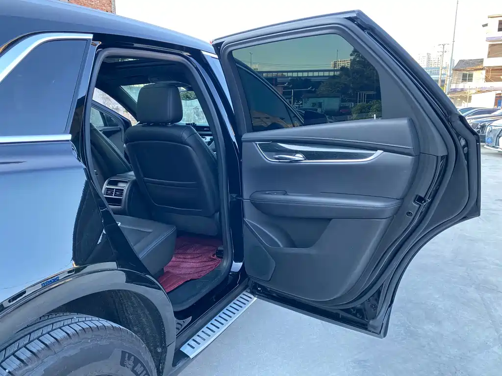 Cadillac XT5 — миниатюра 10
