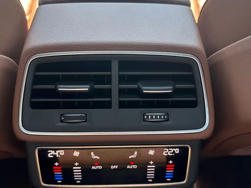 Audi A6L — миниатюра 18