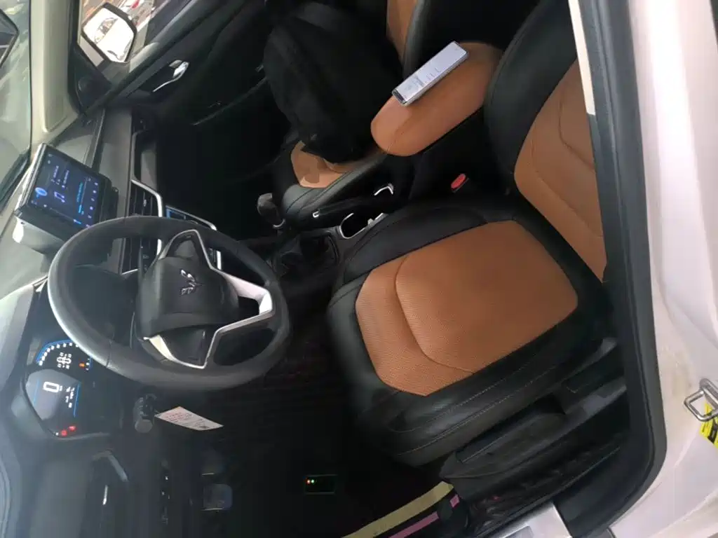 Wuling Hongguang S3 — миниатюра 15