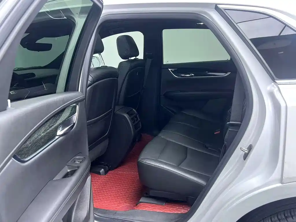 Cadillac XT5 — миниатюра 8