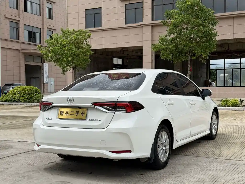 Toyota Corolla — миниатюра 7