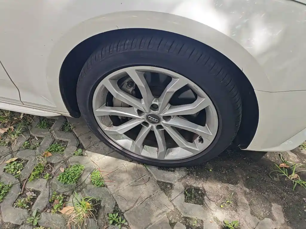 Audi A4L — миниатюра 12