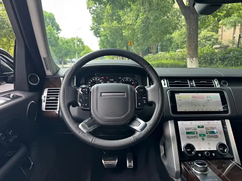 Land Rover Range Rover — миниатюра 13