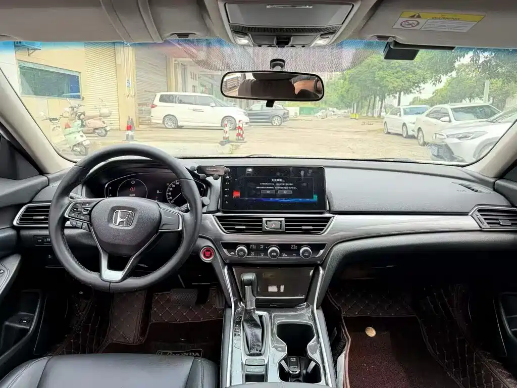 Honda Accord — миниатюра 4