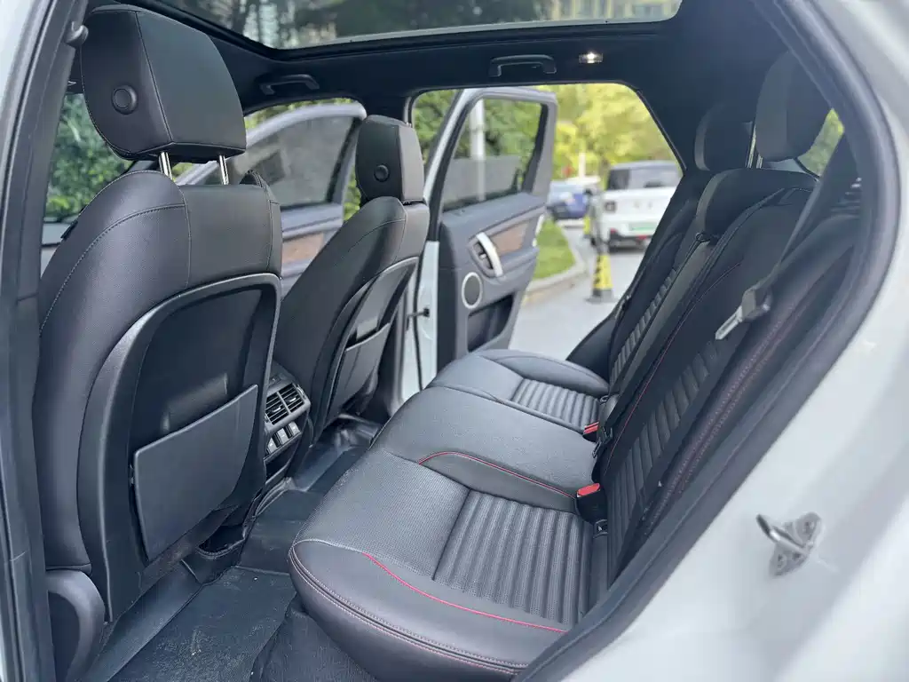 Land Rover Discovery Sport — миниатюра 7