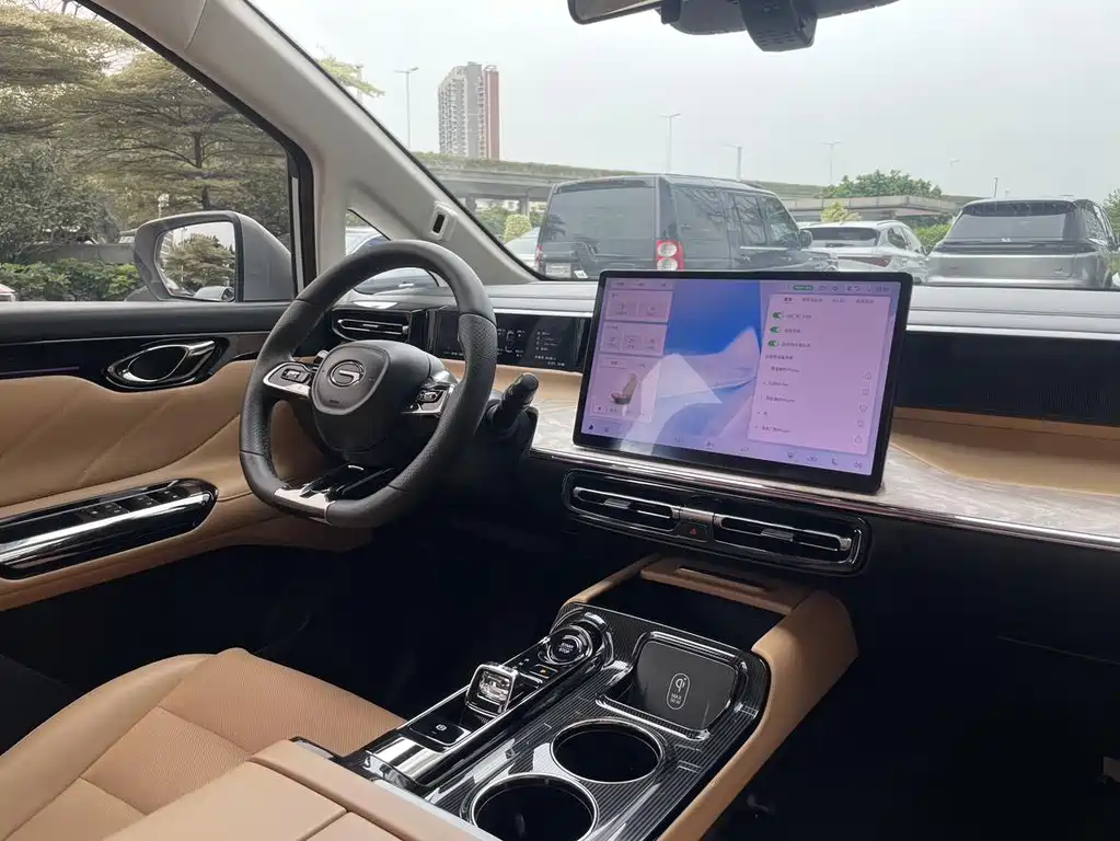 GAC Motor Trumpchi E8 PHEV — миниатюра 11