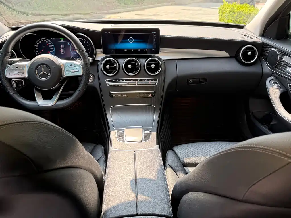 Mercedes-Benz C-Class — миниатюра 9