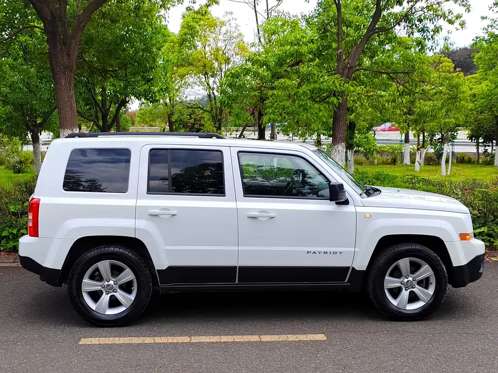 Jeep Patriot — миниатюра 7