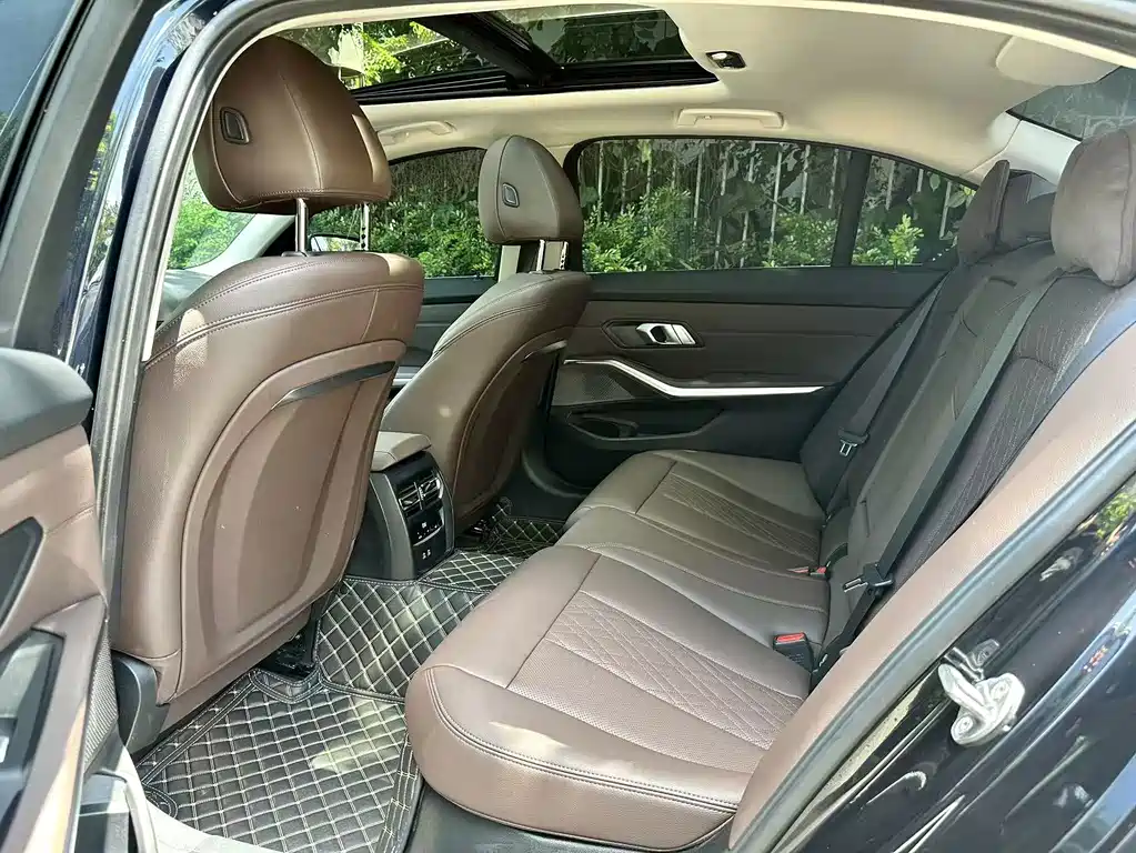 BMW 3 Series — миниатюра 4