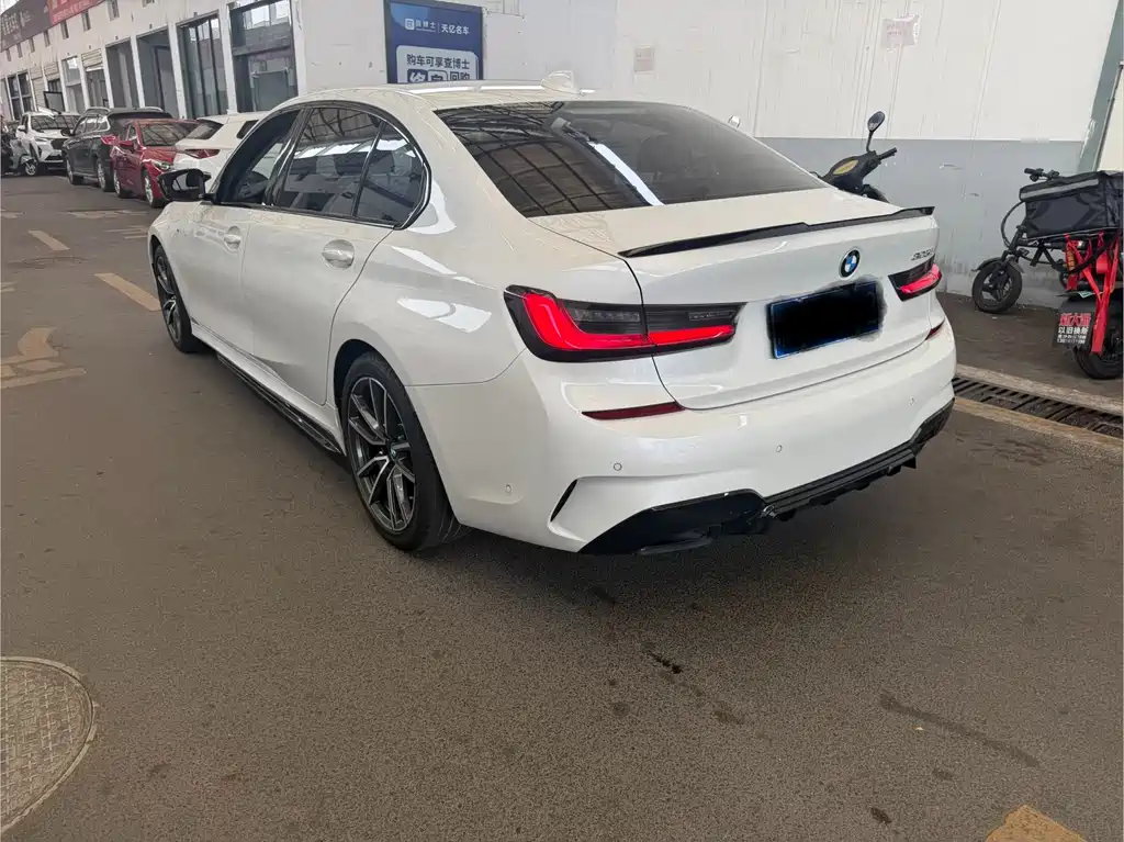 BMW 3 Series — миниатюра 9