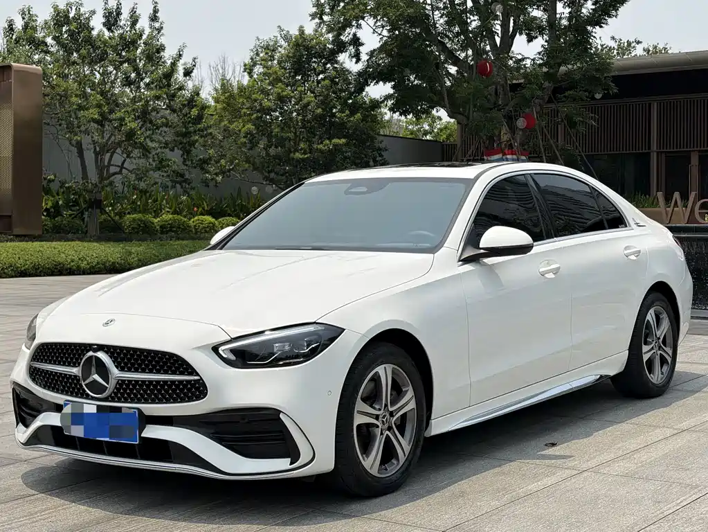 Mercedes-Benz C-Class 2022