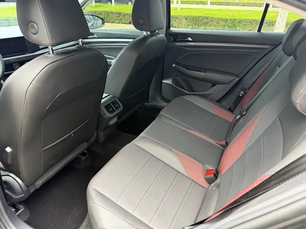 Volkswagen Bora — миниатюра 11