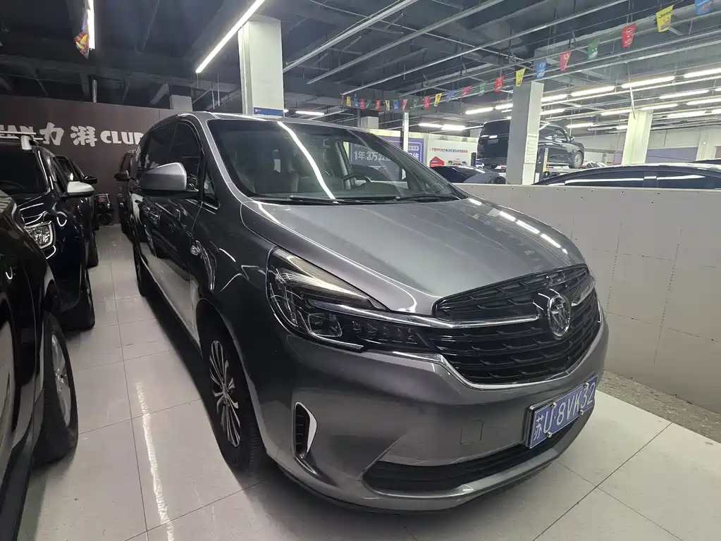 Buick GL8 — миниатюра 2