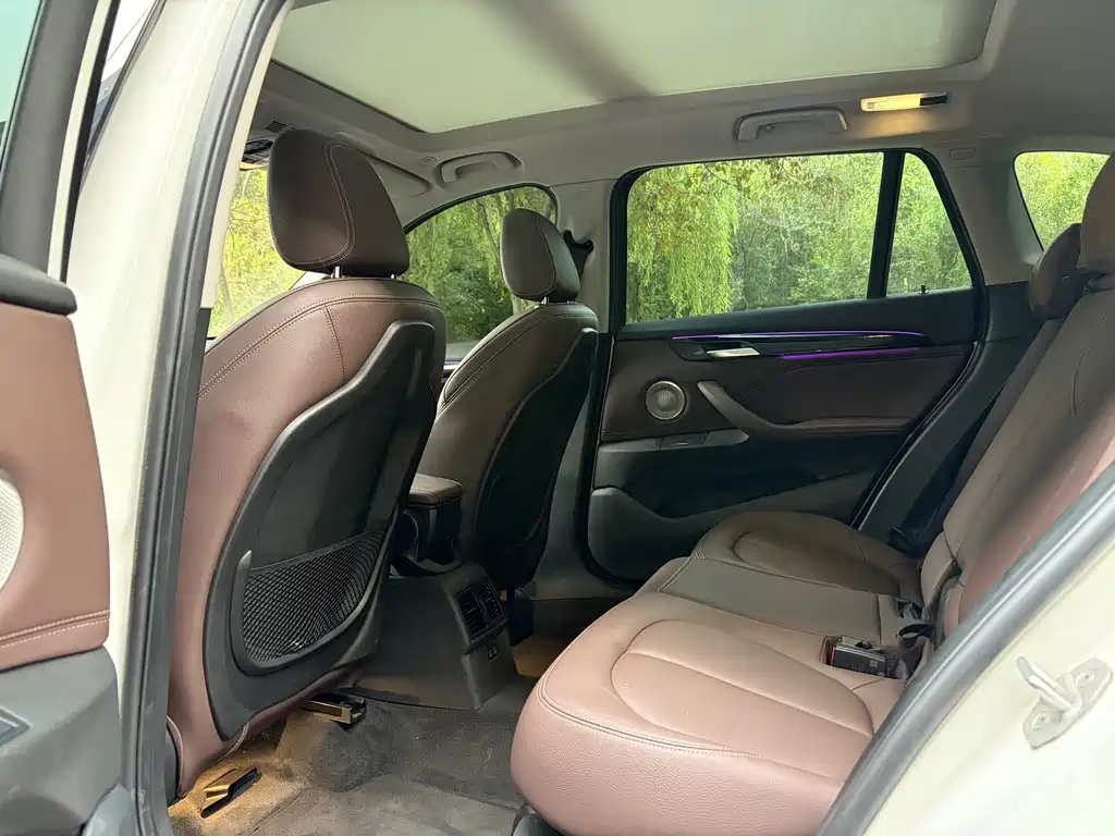 BMW X1 — миниатюра 9