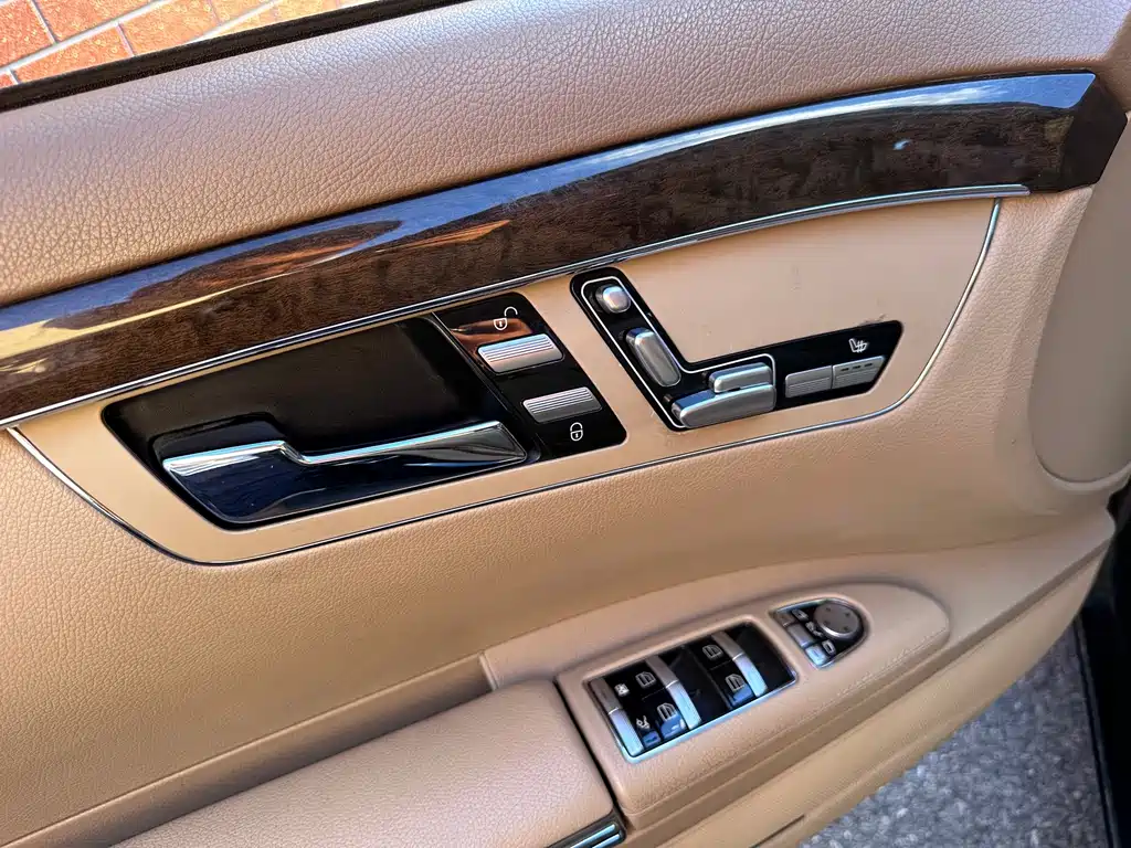 Mercedes-Benz S-Class — миниатюра 12