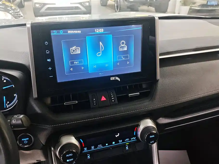 TOYOTA RAV4 RONGFANG