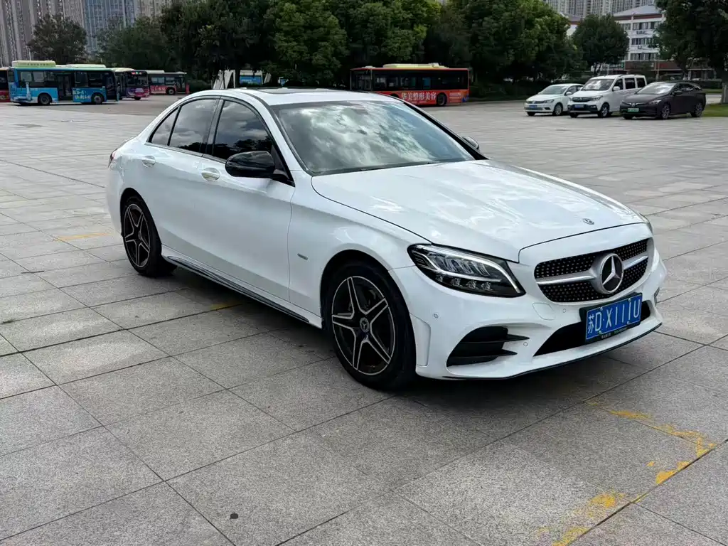 Mercedes-Benz C-Class — миниатюра 9