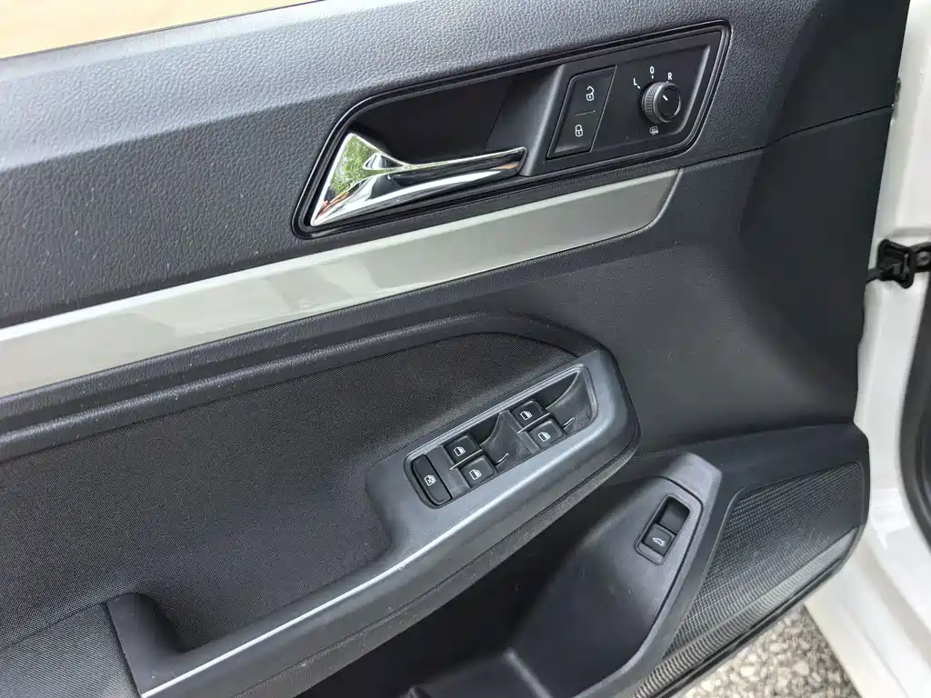Volkswagen Lavida — миниатюра 9