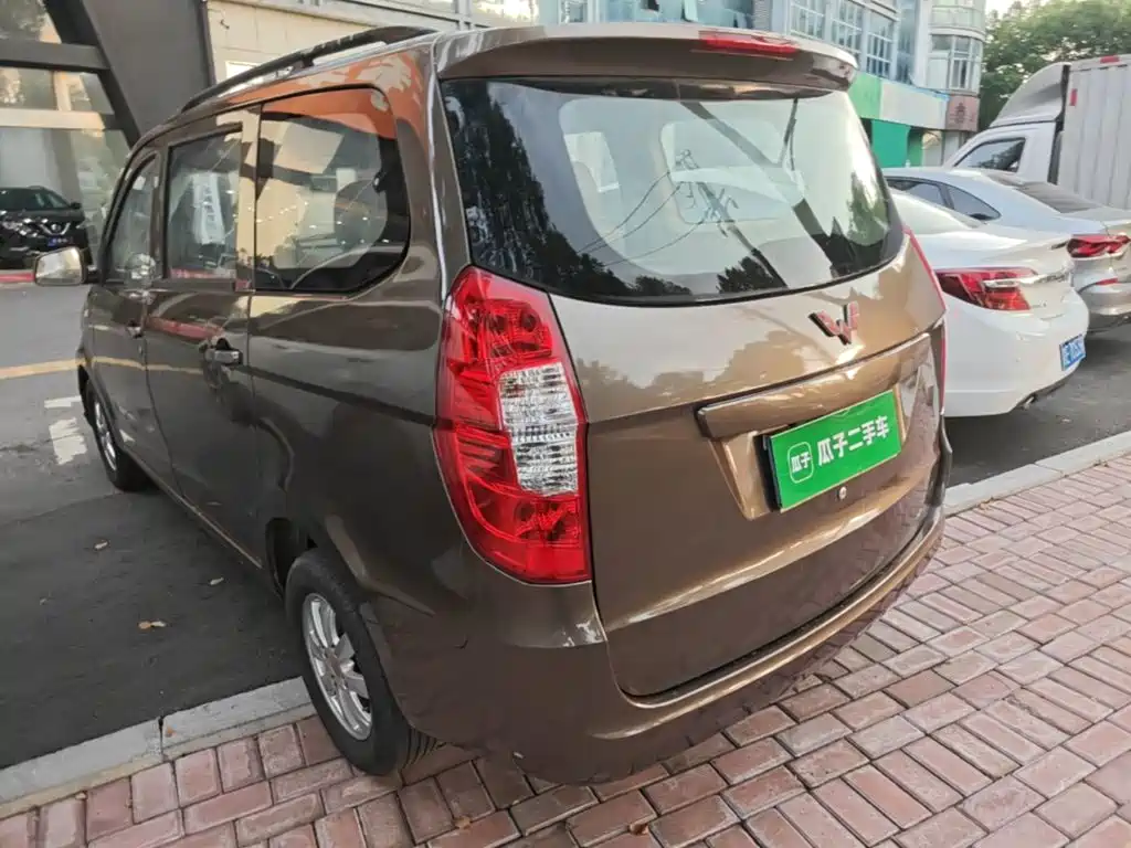 Wuling Hongguang — миниатюра 5